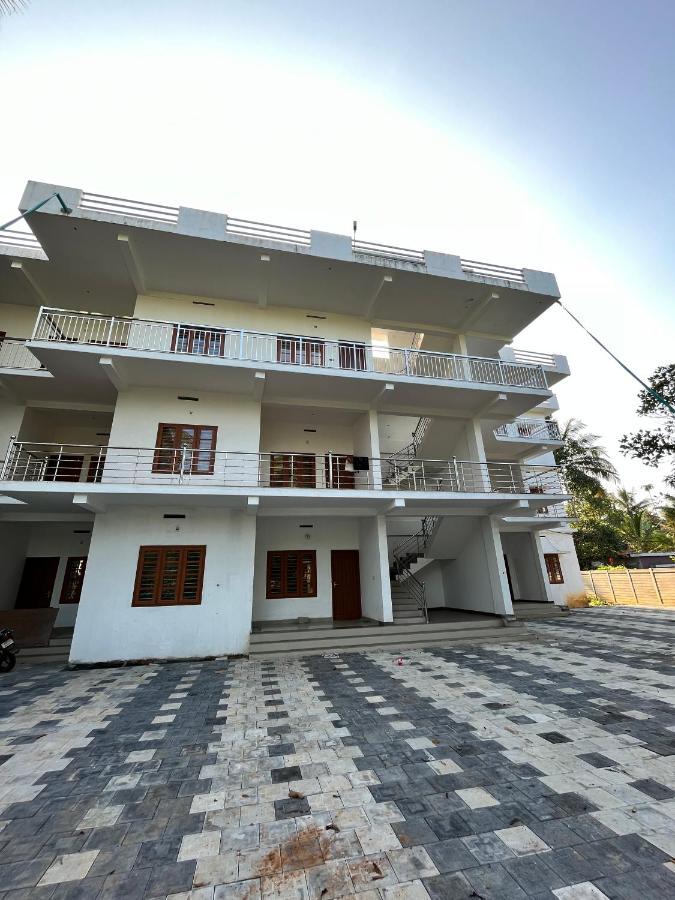 Wayanad Biriyomz Residency, Kalpatta, Low Cost Rooms And Deluxe Apartment Buitenkant foto