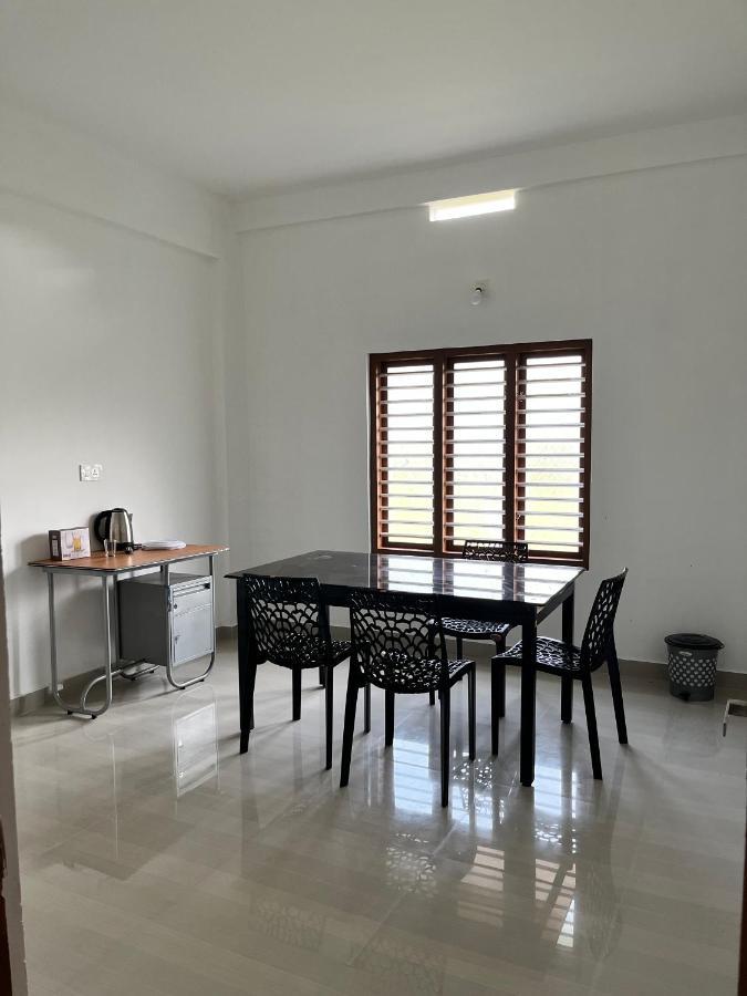 Wayanad Biriyomz Residency, Kalpatta, Low Cost Rooms And Deluxe Apartment Buitenkant foto
