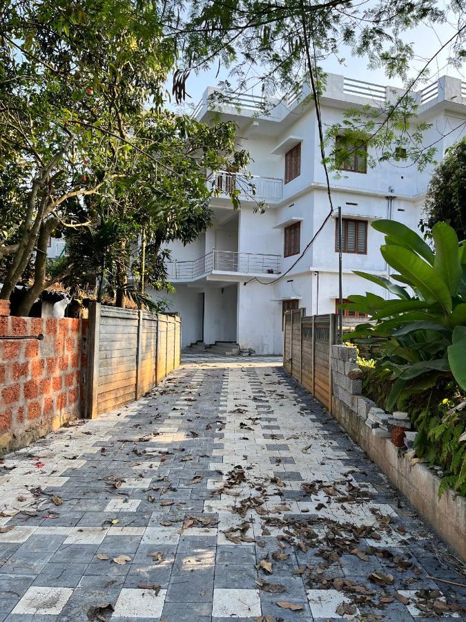 Wayanad Biriyomz Residency, Kalpatta, Low Cost Rooms And Deluxe Apartment Buitenkant foto